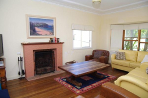 Berry, 16 East Street Crescent Head